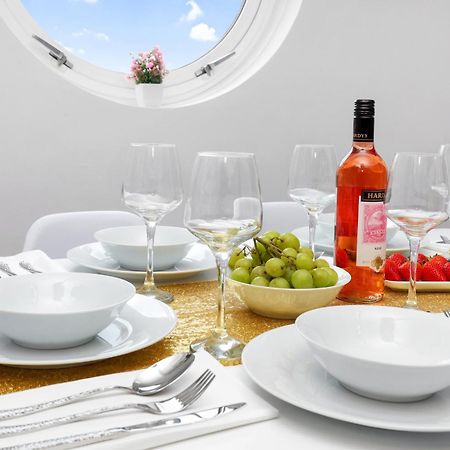 Waterside 4 Bed Apartment London Kültér fotó