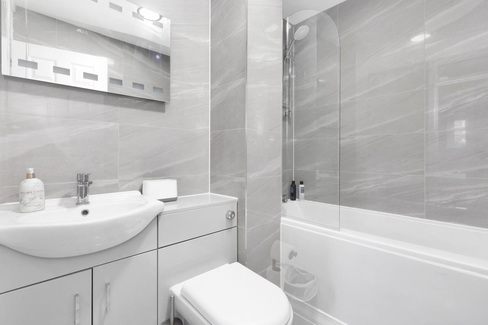 Waterside 4 Bed Apartment London Kültér fotó