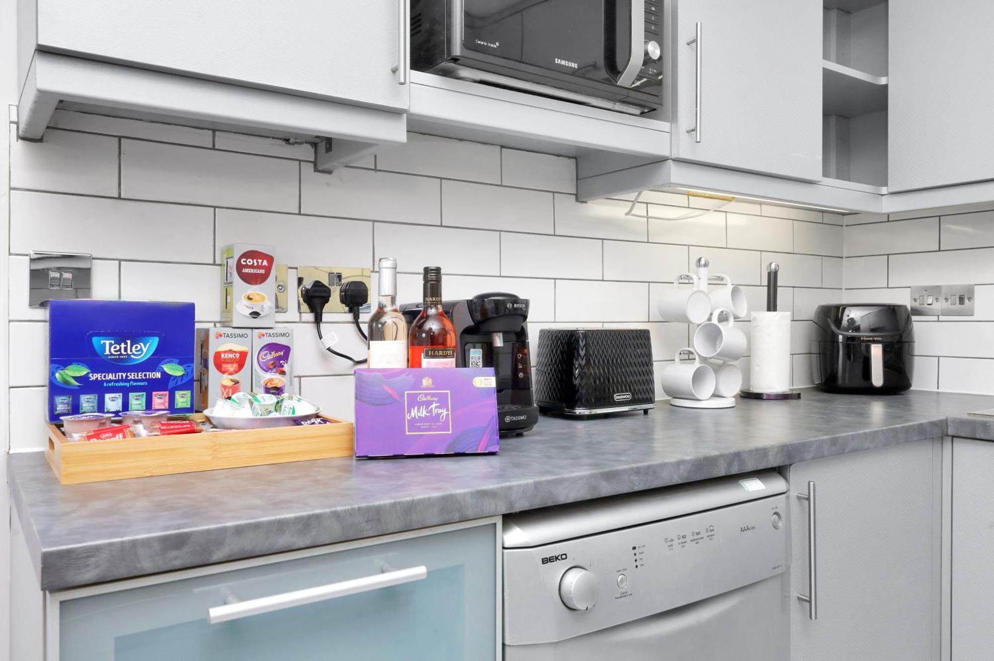Waterside 4 Bed Apartment London Kültér fotó